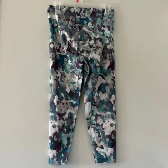 SPANX Booty Boost® Active Printed 7/8 Leggings M Painted Blue Camo Activewear - Picture 3 of 11